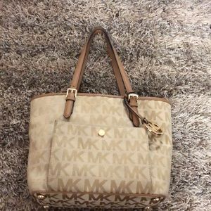 Michael Kors  purse